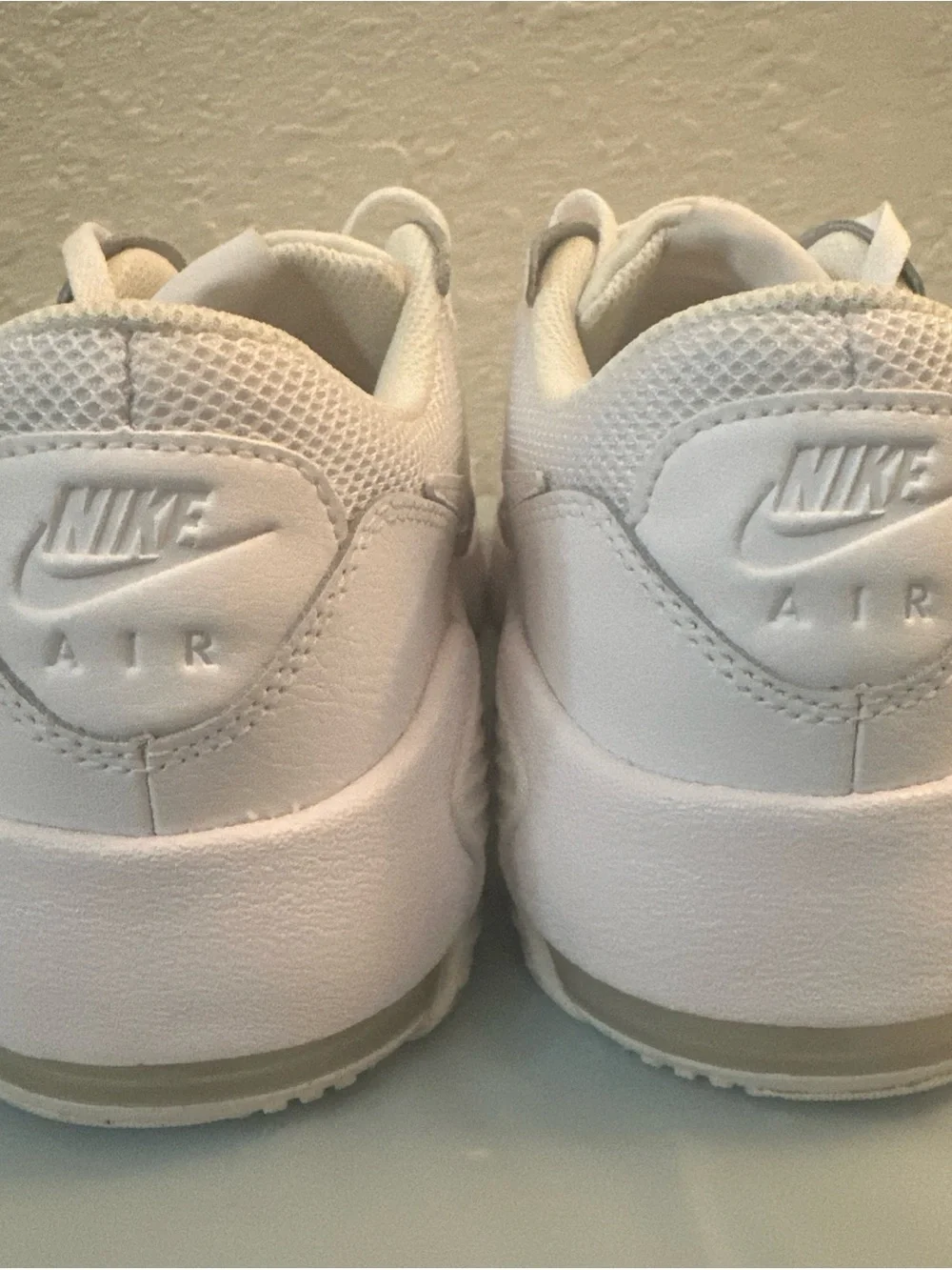 Nike White Men's Low-Top Sneakers